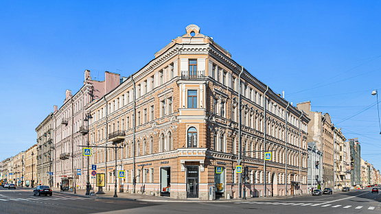 Zhukovskogo street, 63